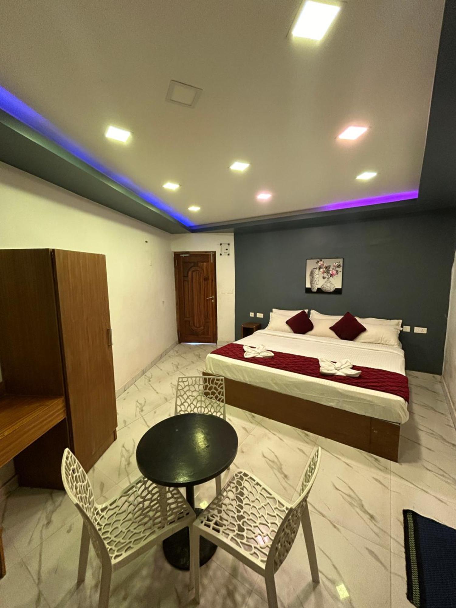 G Hotel Kottakuppam Bagian luar foto
